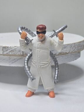 Dr Octopus Doc Ock Spiderman Villain White Lab Coat Figure Toy [ Read Details ]